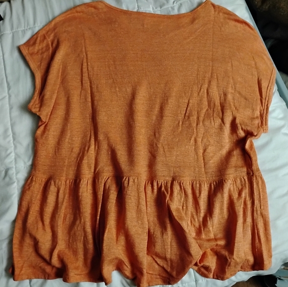 100% Linen Top - Picture 4 of 7